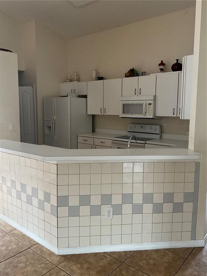 8828 Sea Island Way - Photo 4 of 24