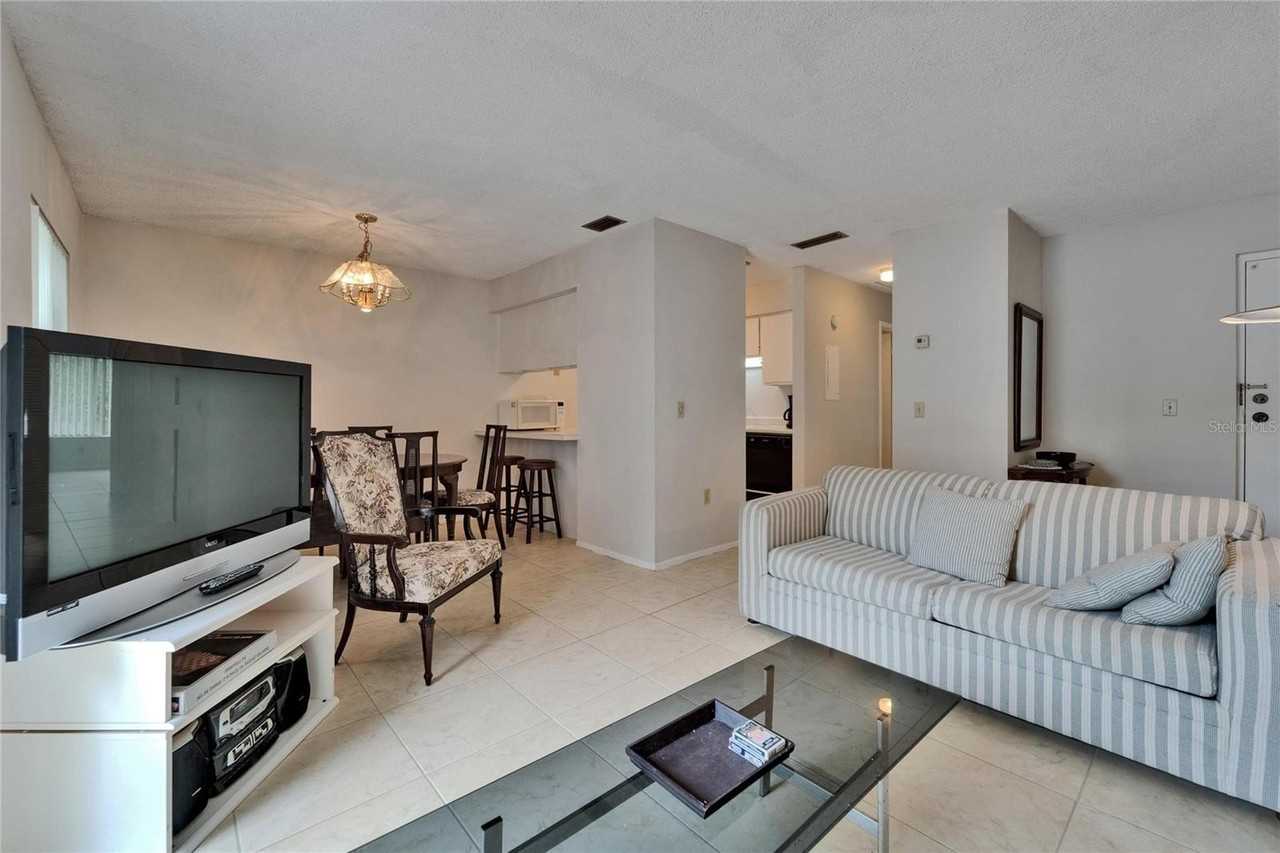 4215 E Bay Dr #1005D - Photo 5 of 35