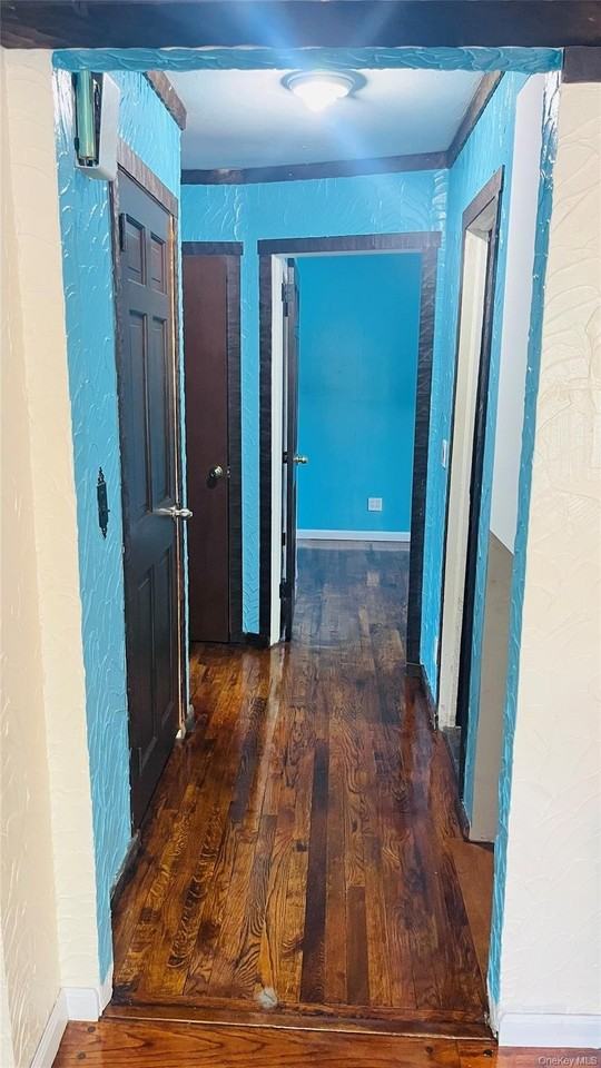 761 Jackson Ave - Photo 7 of 8