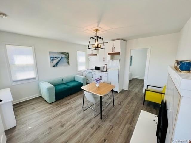 833 Oceanfront - Photo 2 of 6