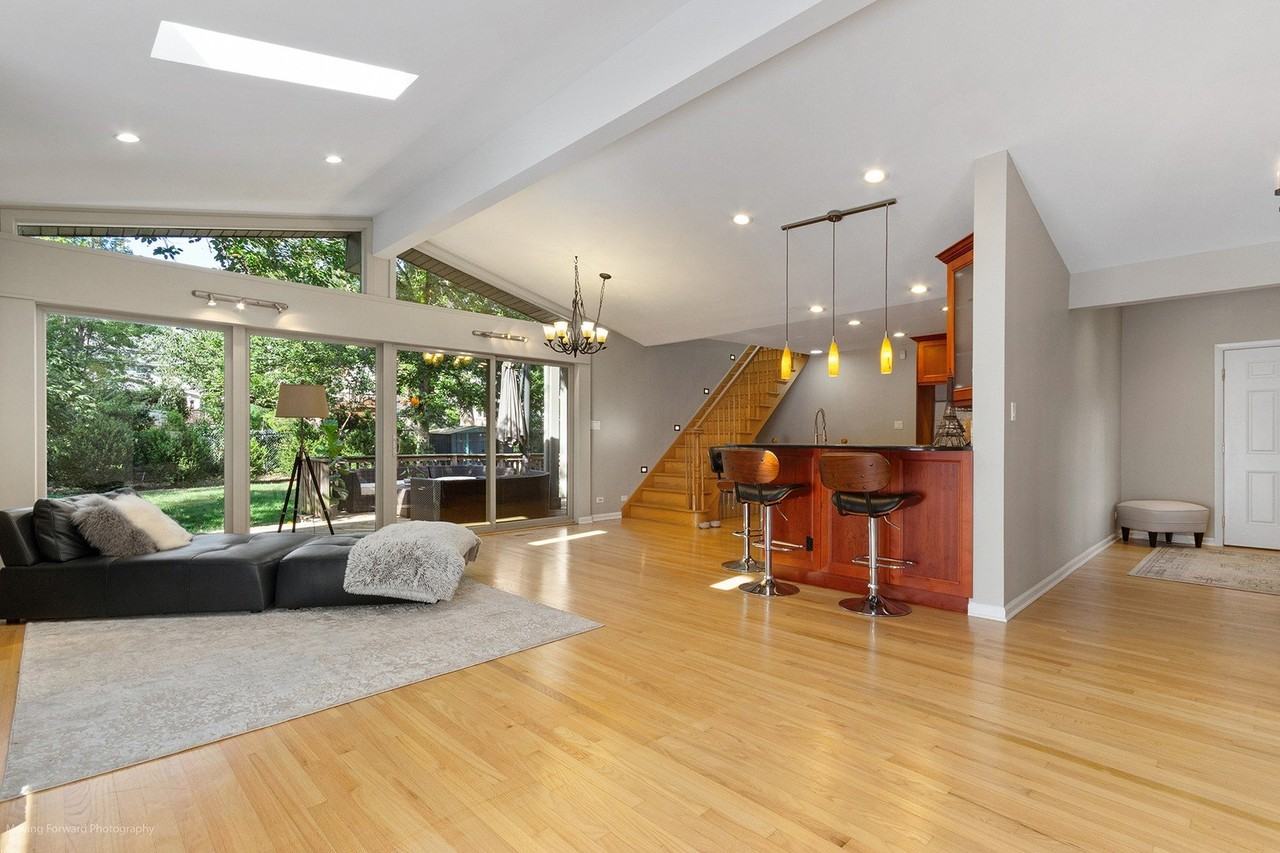 244 N Jackson Rd - Photo 5 of 26