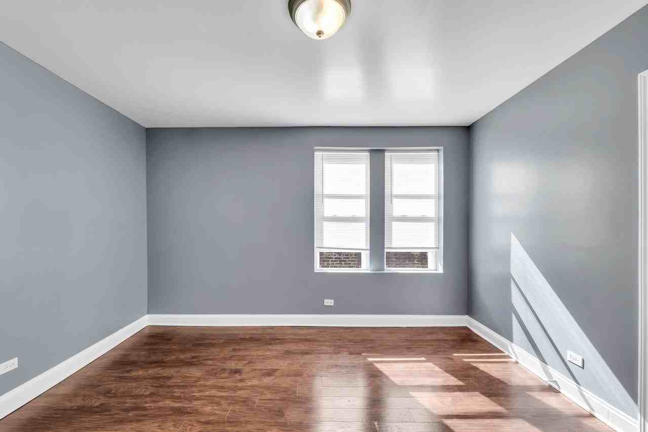 8241 S Maryland Ave #3 - Photo 4 of 13