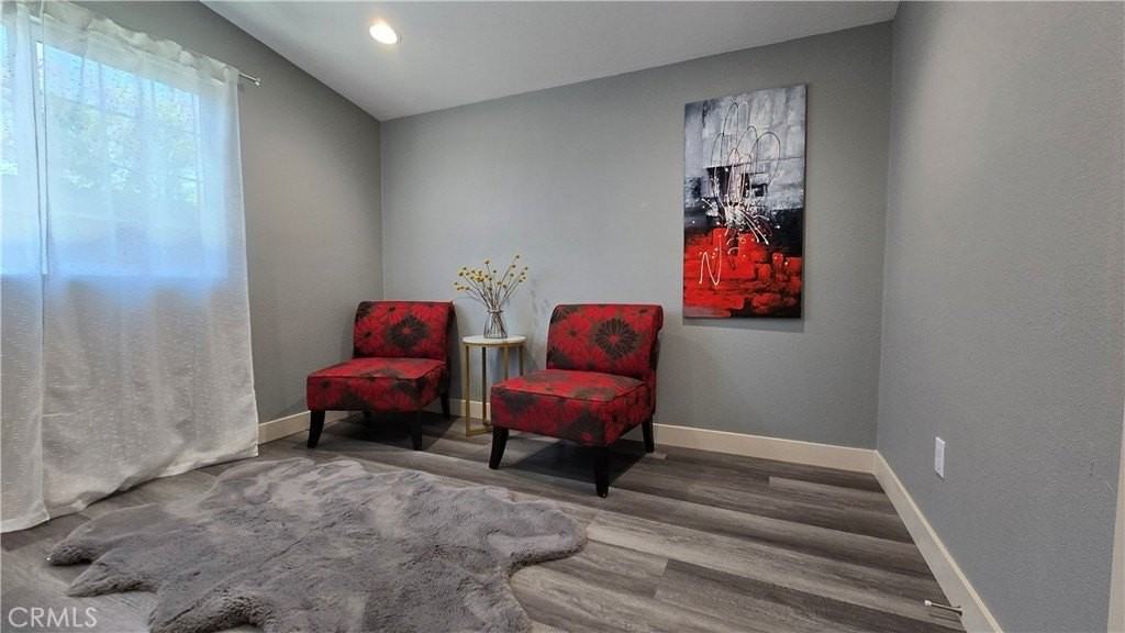 2108 Raleigh Ave - Photo 5 of 15