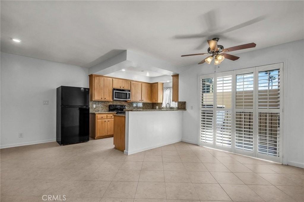 810 Edgewood St #105 - Photo 3 of 11