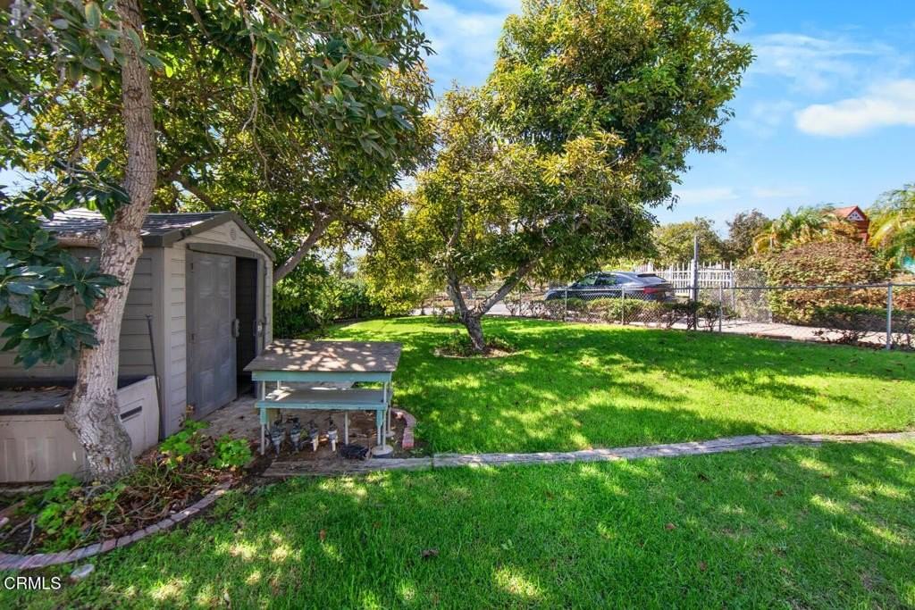 155 Mesa Dr - Photo 2 of 14