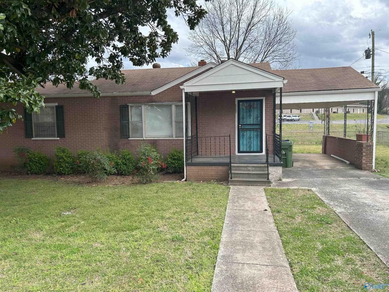 2207 Hammonds Avenue Northwest