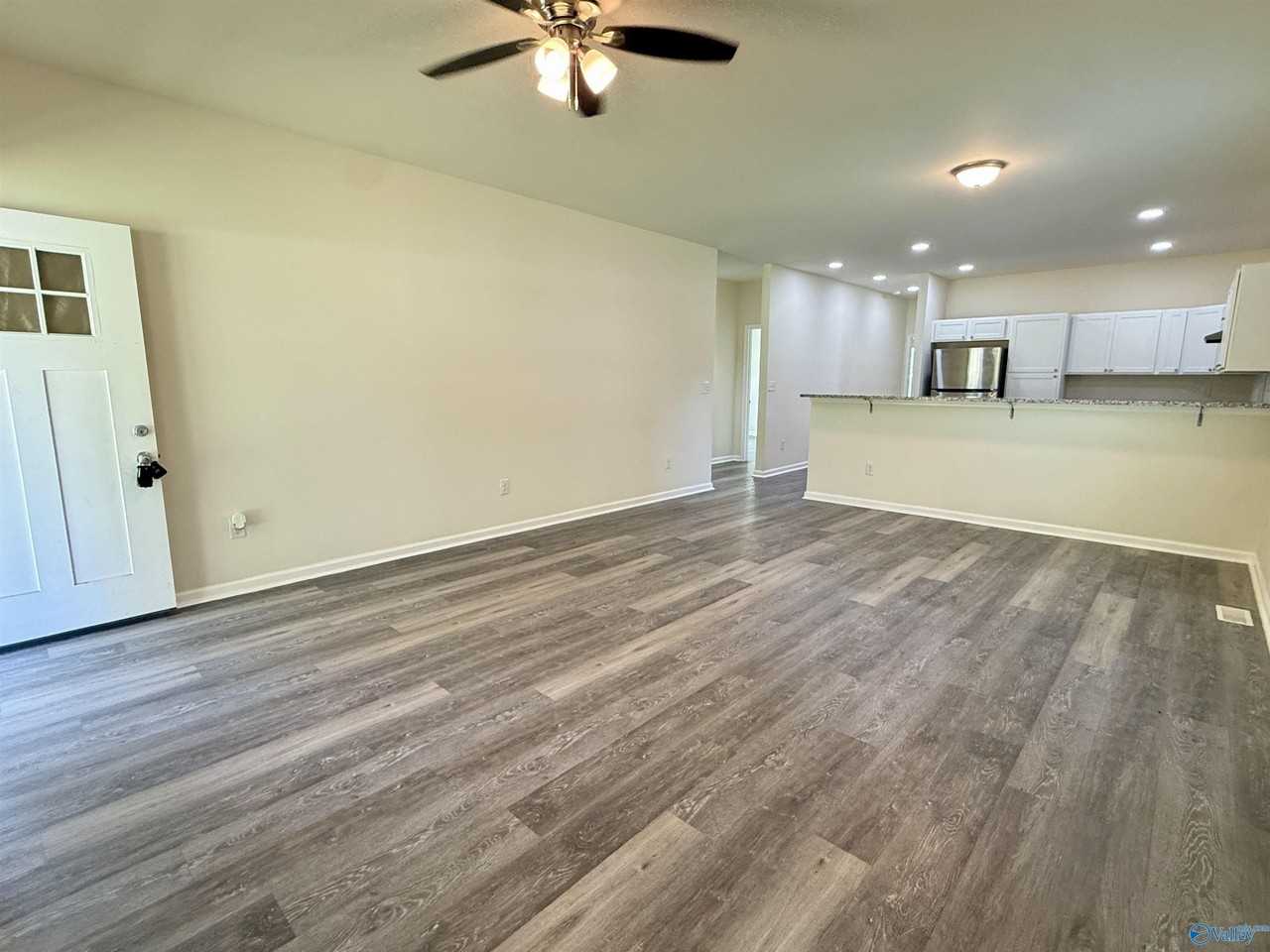 1582 Hobbs Island Rd Se - Photo 4 of 27