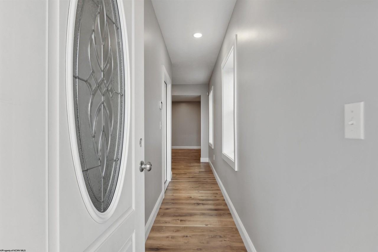 258 Horizon View Rd - Photo 3 of 50