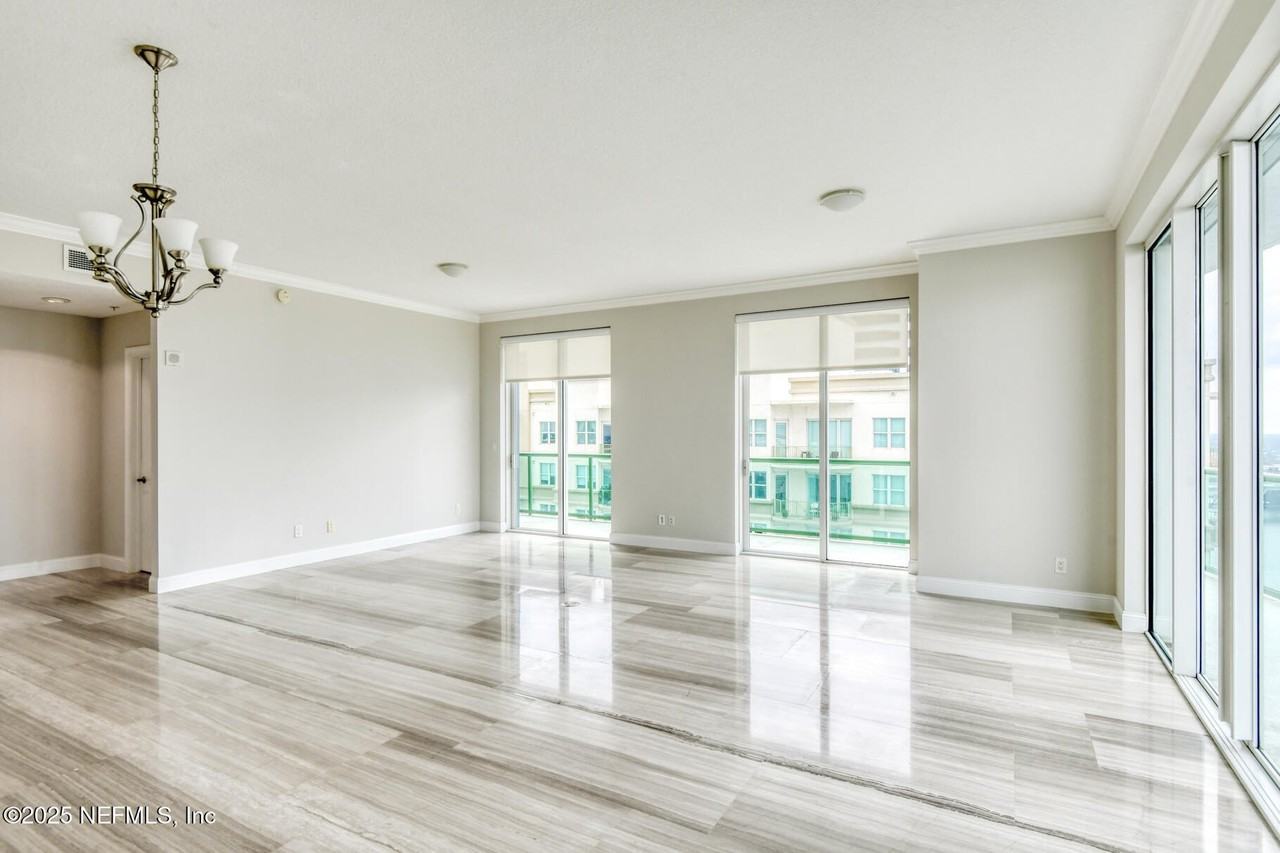 1431 Riverplace Blvd Apt 2704 #2704 - Photo 2 of 50