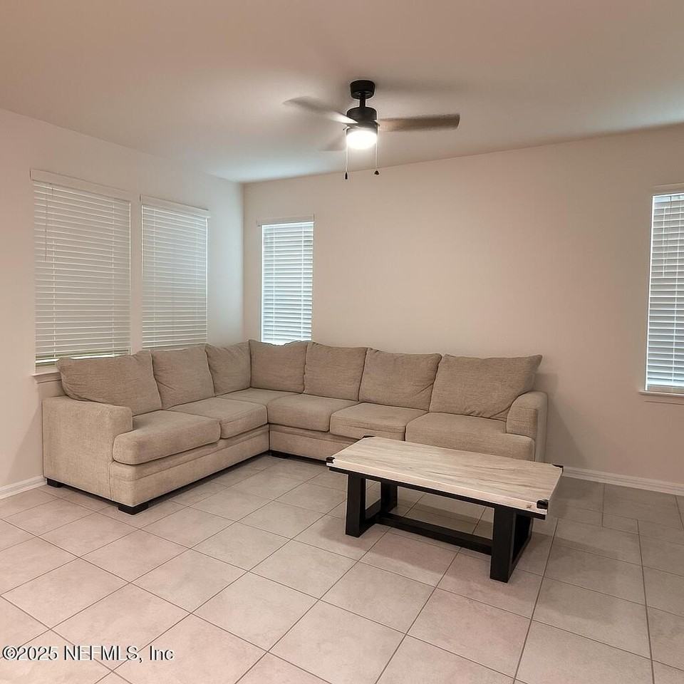 2977 Alpin Dr - Photo 5 of 16