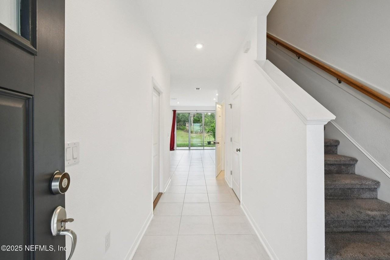 277 Henry's Bluff Place - Photo 3 of 50