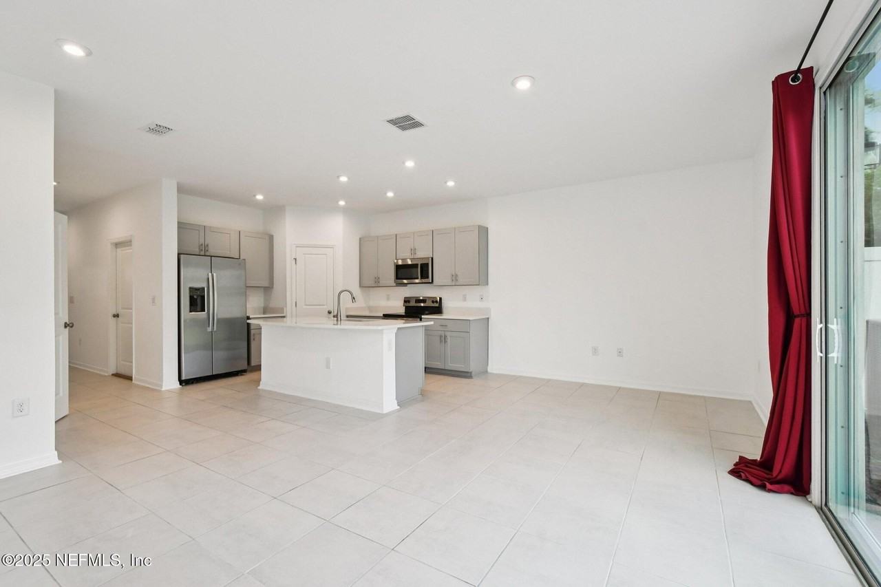 277 Henry's Bluff Place - Photo 7 of 50