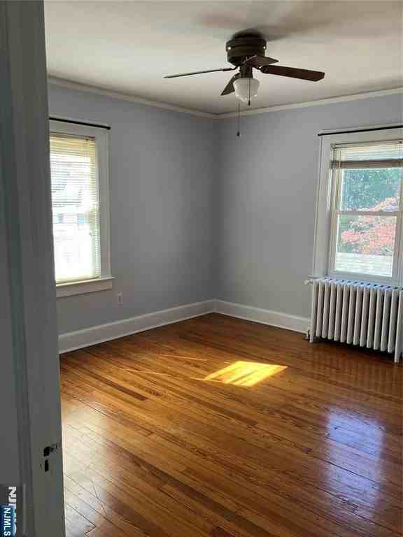 490 Washington Ave 2nd Fl - Photo 4 of 13