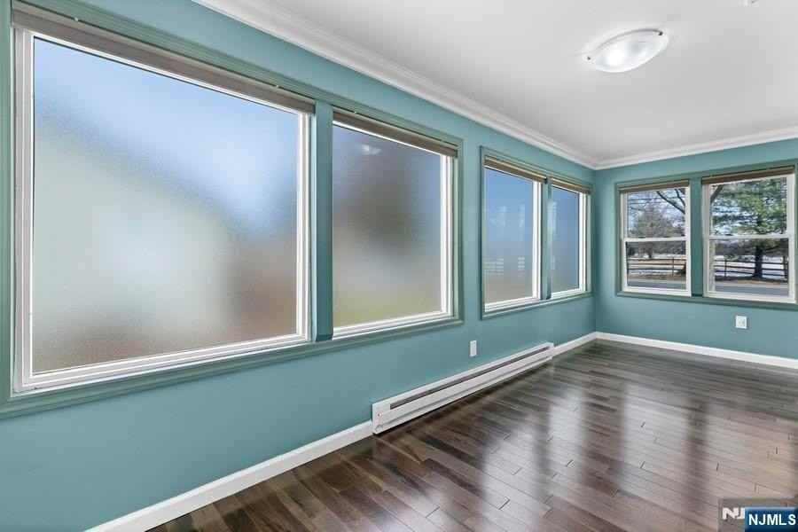 234 Totowa Rd - Photo 4 of 17