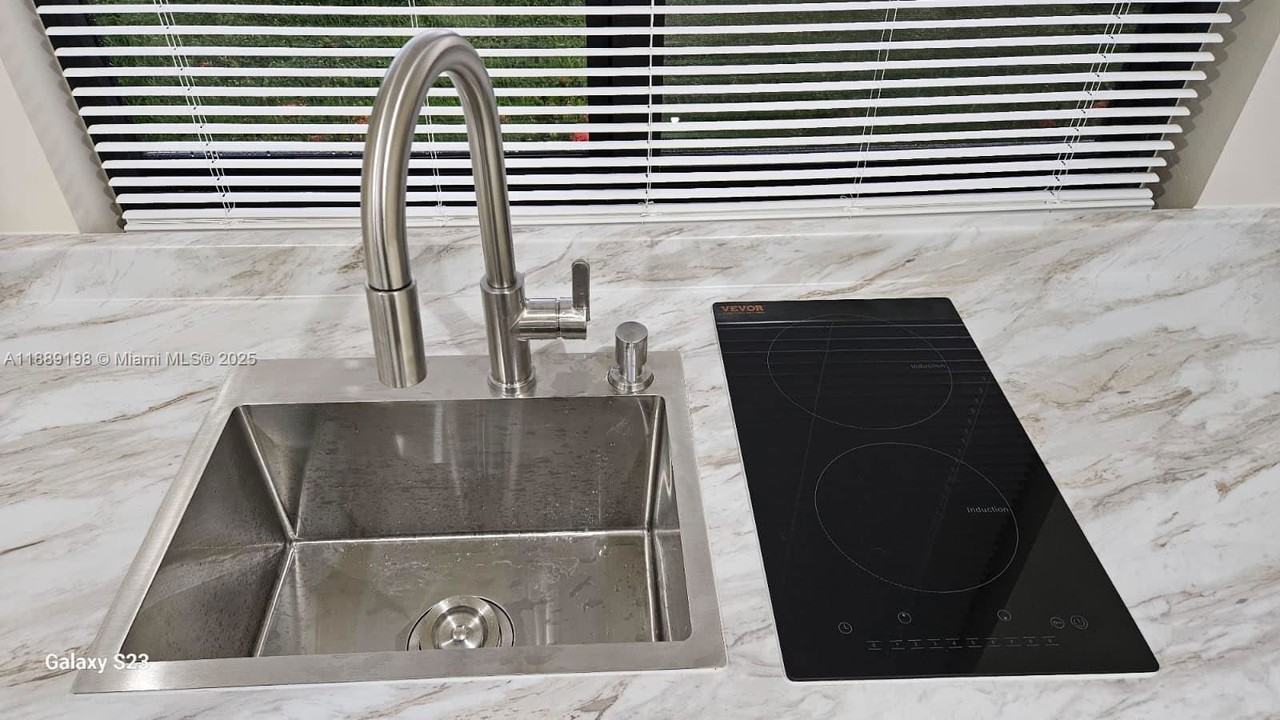 21263 Sw 234th St #2 - Photo 3 of 8