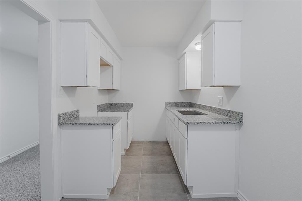 5055 Ridglea Ln #1105 - Photo 6 of 11