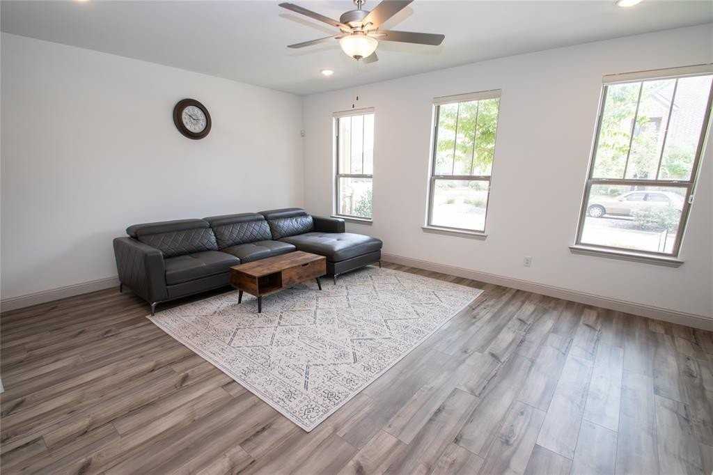 4538 Cypress Thorn Dr - Photo 4 of 18