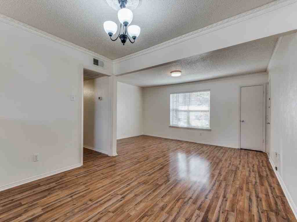 5020 Matilda St #214 - Photo 6 of 25