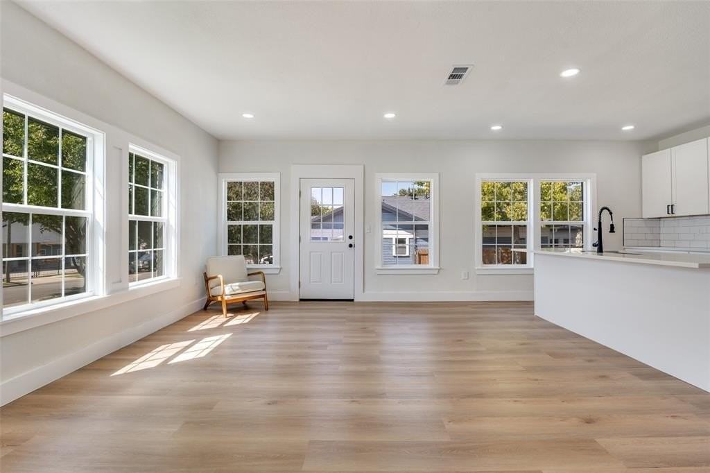 718 Grandview Ave - Photo 7 of 26