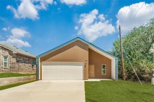 1563 Milam St - Photo 1 of 1
