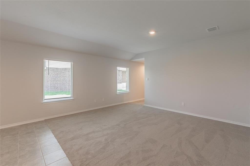 125 Driftoak Dr - Photo 6 of 33