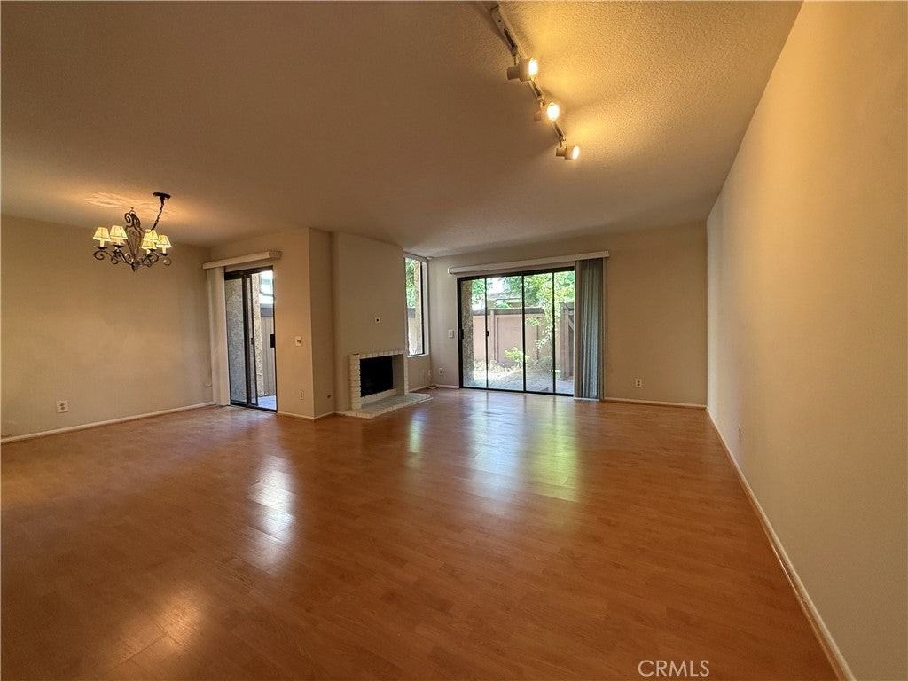 267 Linwood Ave - Photo 4 of 21