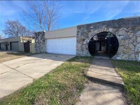 6327 Walraven Cir - Photo 1 of 1