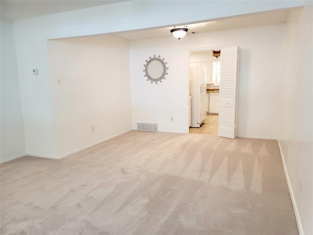 7022 Kingsbury Drive - Photo 4 of 18