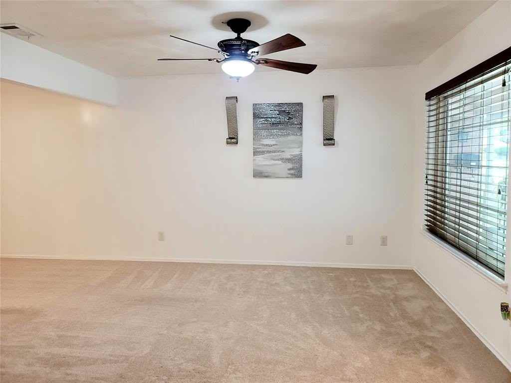 7022 Kingsbury Drive - Photo 5 of 18