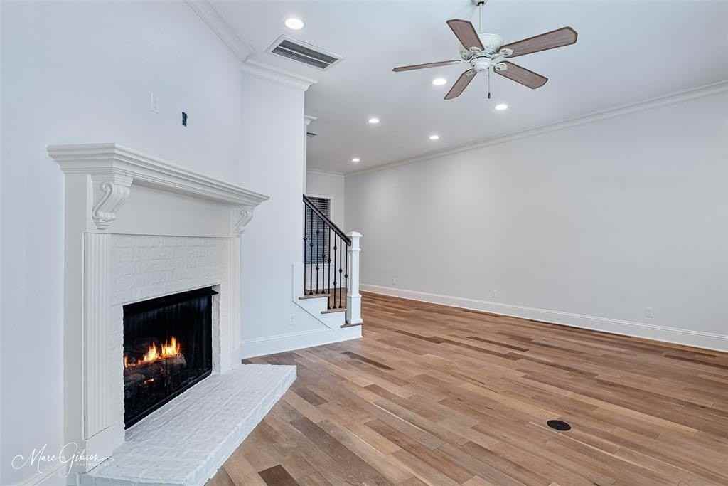 1930 Chestnut Park Ln - Photo 3 of 21