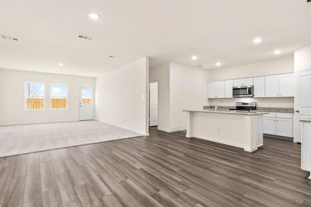 2011 Hancock Cir - Photo 2 of 15