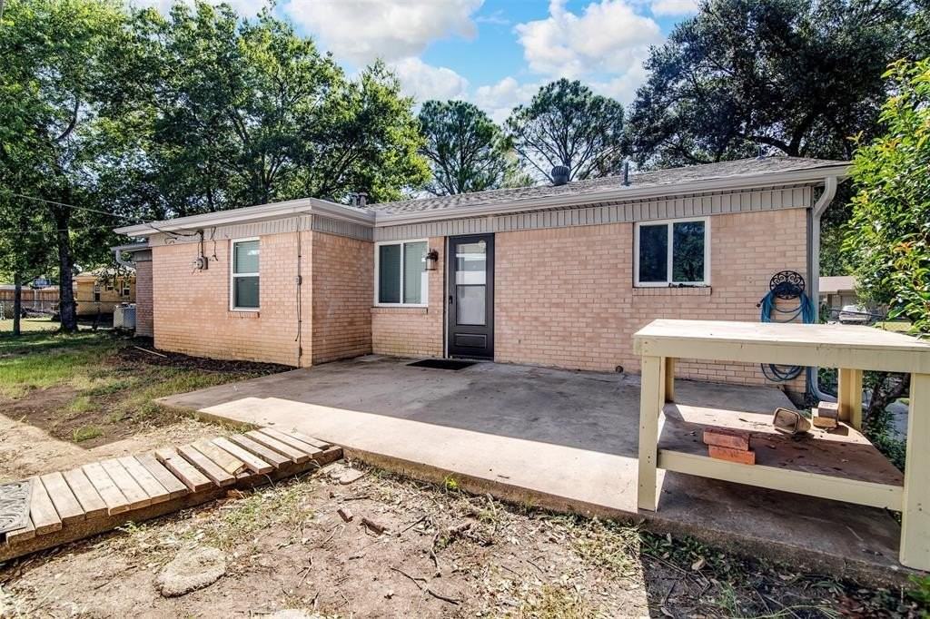 614 Blueberry Ln - Photo 5 of 29