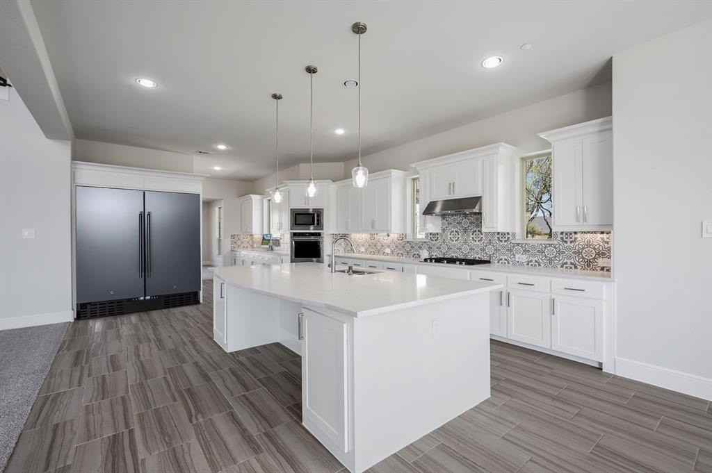 1405 Gairloch Dr - Photo 6 of 38