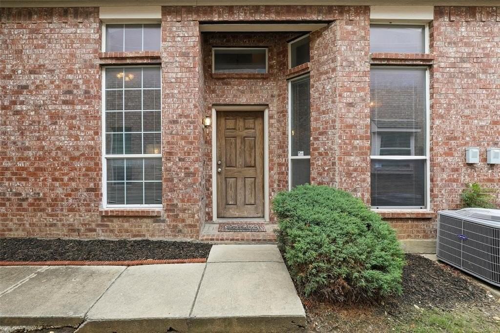 11546 Fountainbridge Dr - Photo 3 of 36