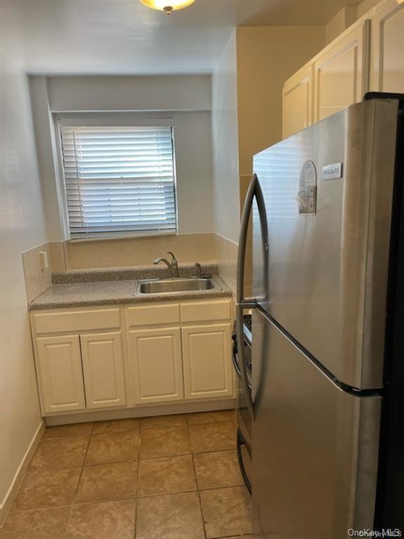 181 Pearsall Drive - Photo 2 of 10