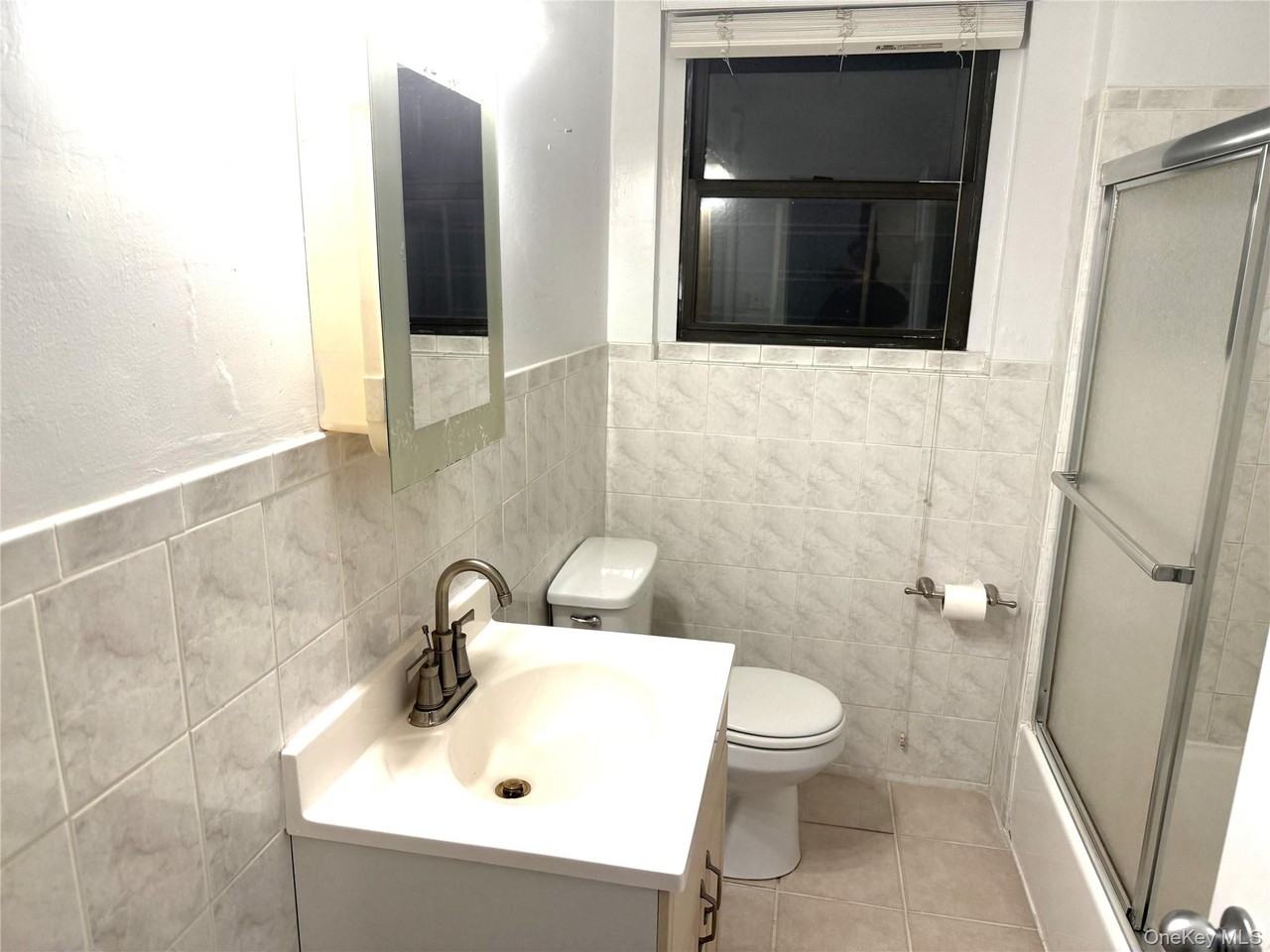 181 Pearsall Drive - Photo 4 of 10