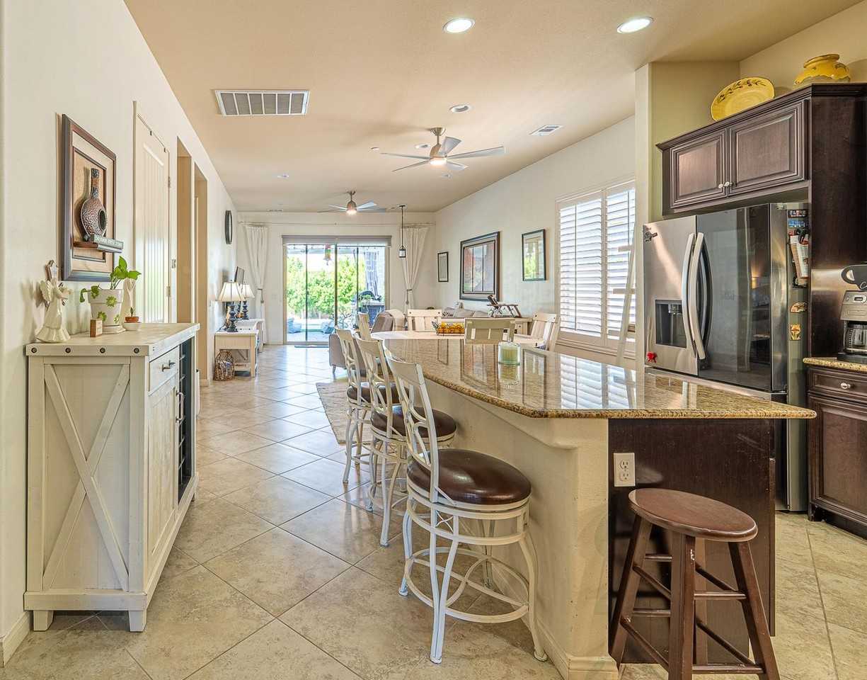 81363 Corte Compras - Photo 2 of 50