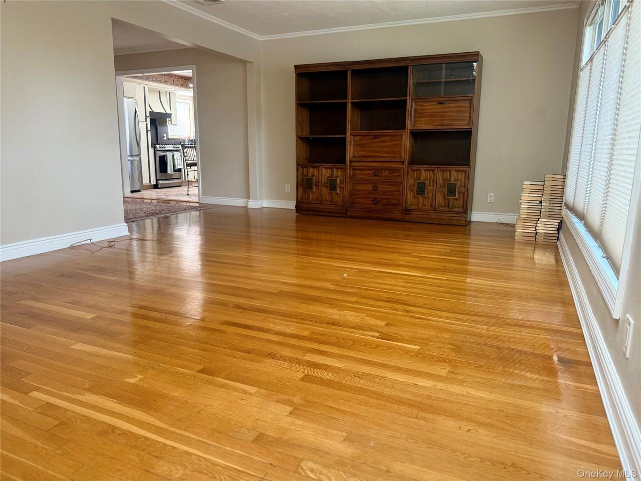 3412 Emeric Ave - Photo 2 of 24