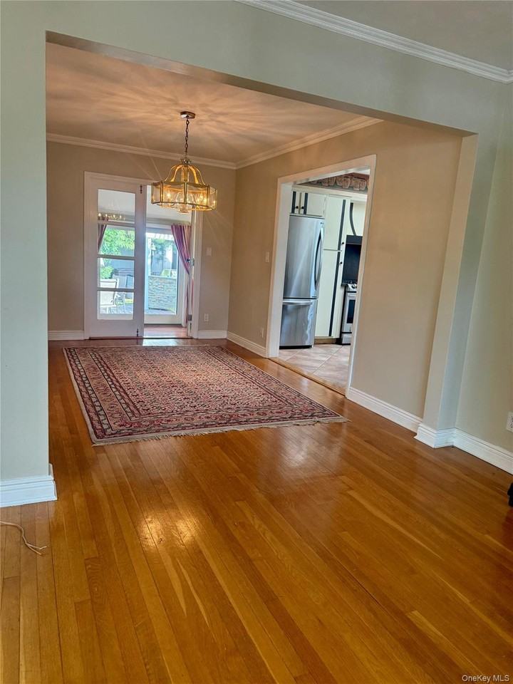 3412 Emeric Ave - Photo 3 of 24