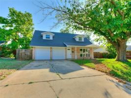 featured image of 2913 Woodview Dr
