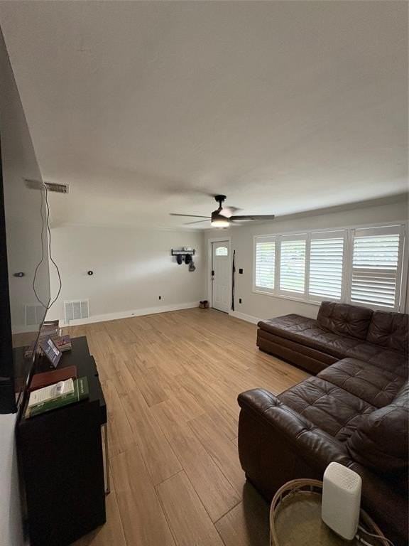 1501 Sw 6th Ave - Photo 4 of 16