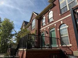 featured image of 662 Village Ln