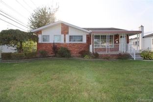 939 Deering St - Photo 1 of 1
