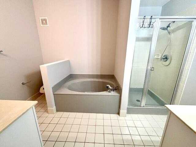 10520 Sw Stephanie Way #2-202 - Photo 6 of 9