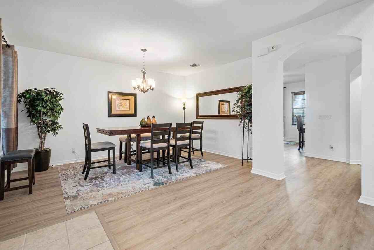 3441 Oakmont Estates Blvd - Photo 2 of 38