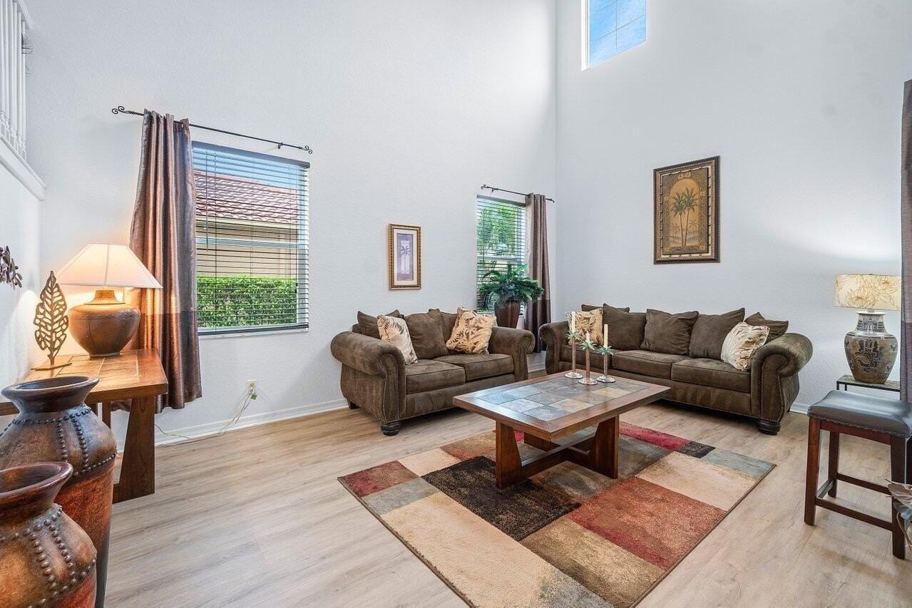 3441 Oakmont Estates Blvd - Photo 3 of 38