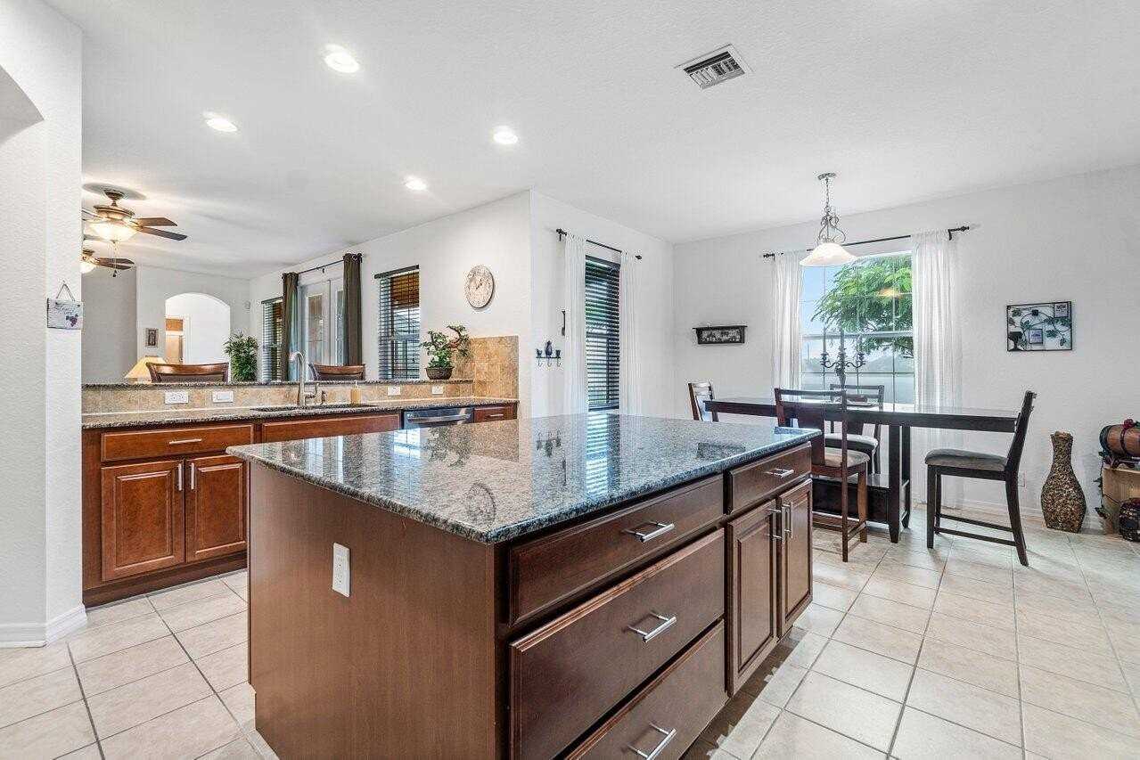 3441 Oakmont Estates Blvd - Photo 6 of 38