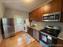 featured image of 7 Leyden Ave #2