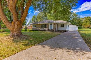 1401 Fuquay Rd - Photo 1 of 1