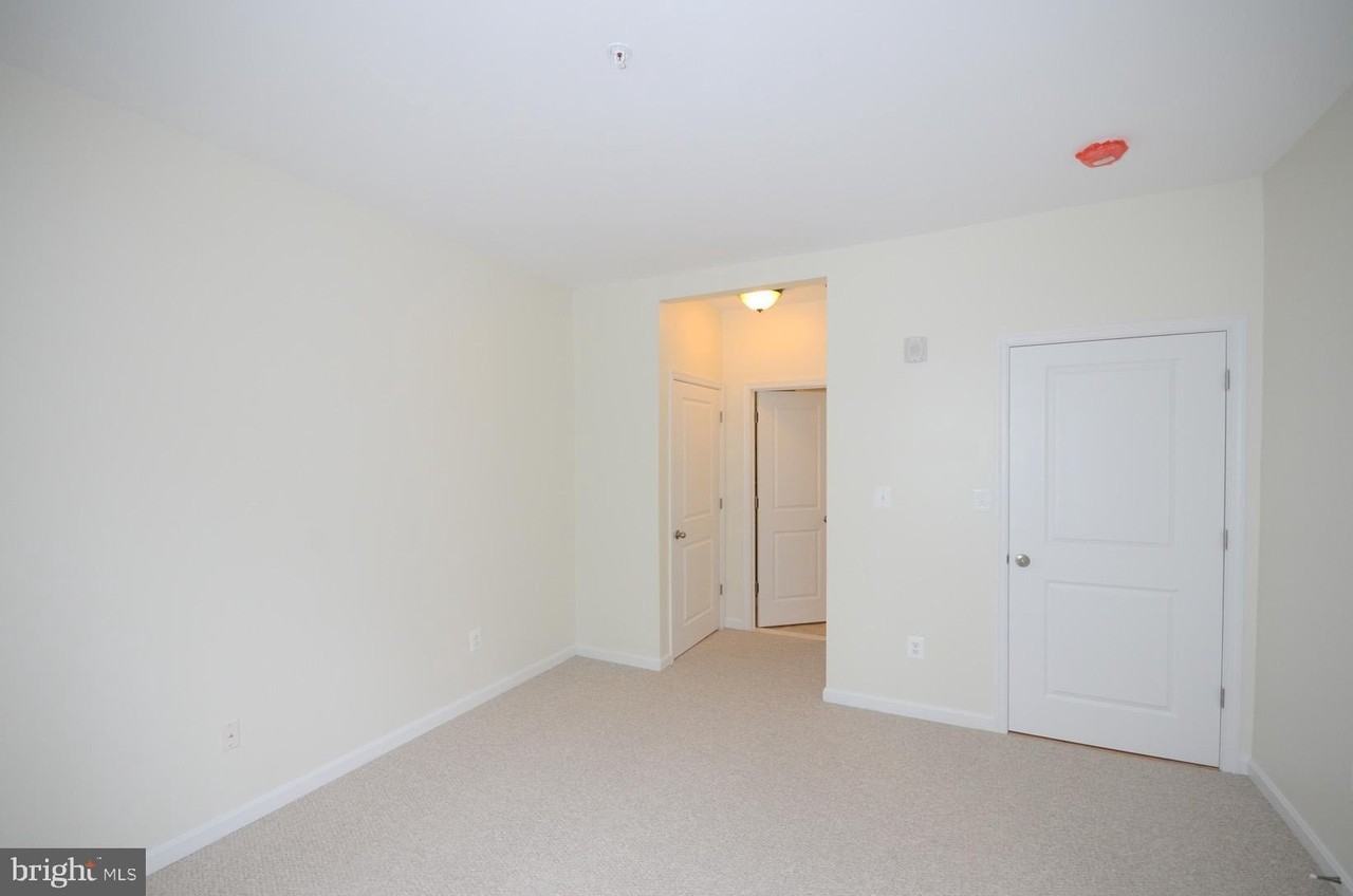 3527 Piney Woods Pl Apt H002 #H002 - Photo 5 of 32